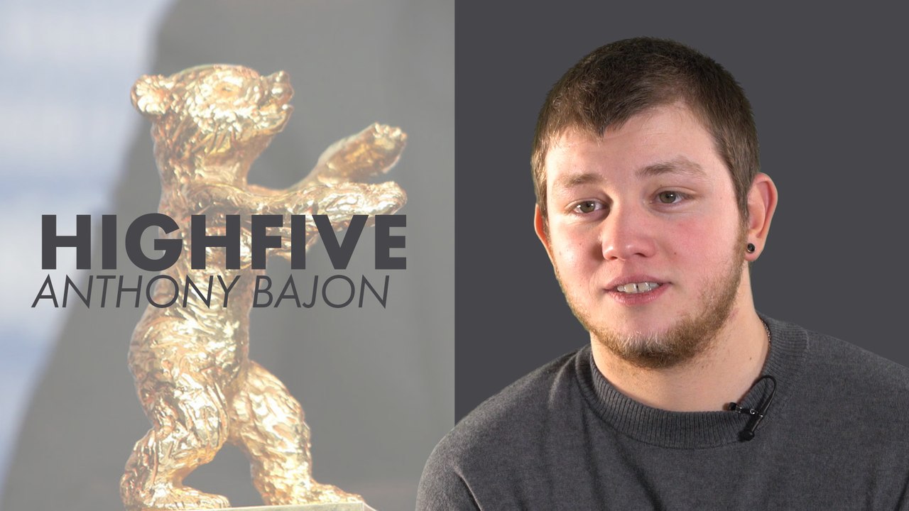 Clique High Five : l'acteur Anthony Bajon