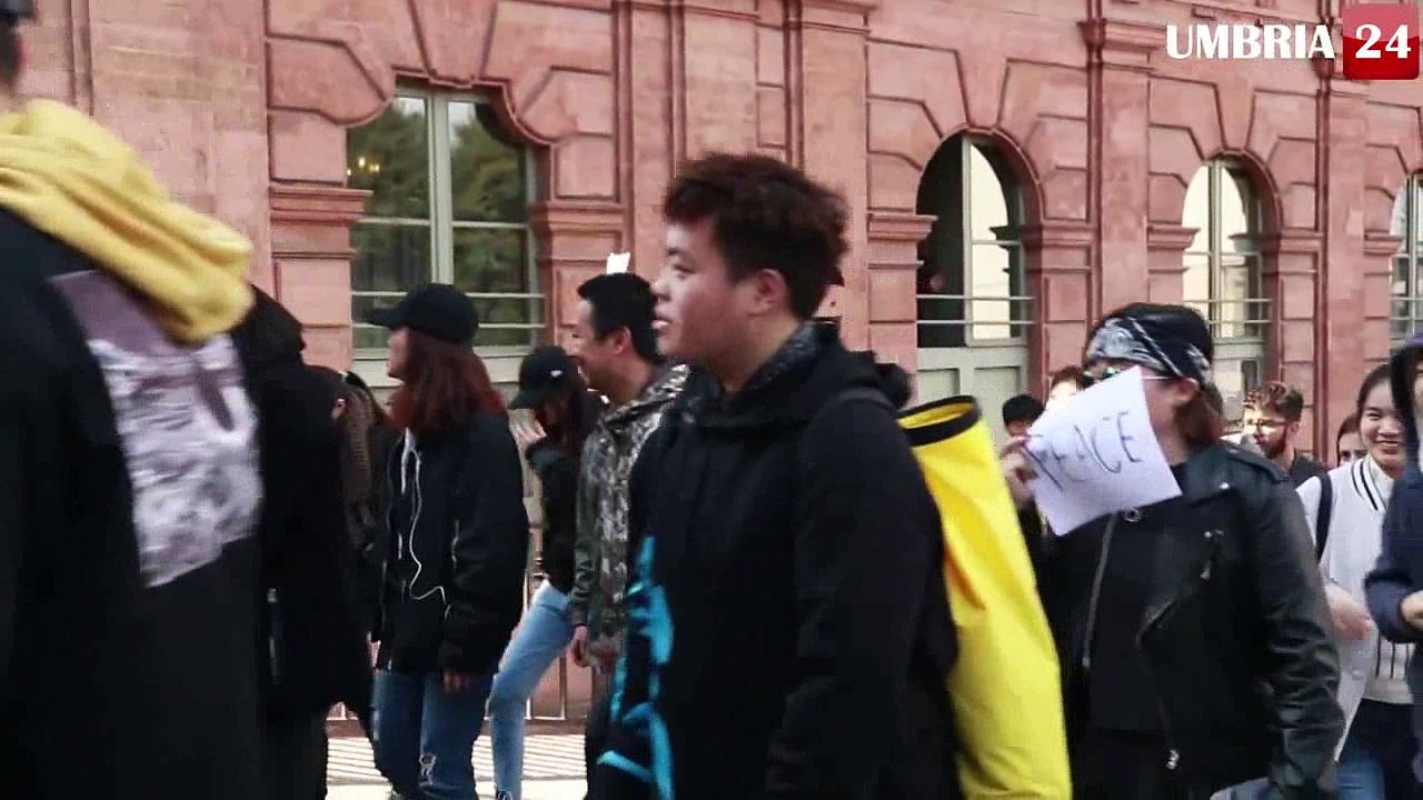 PERUGIA 华人示威游行