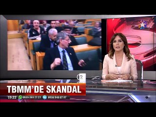 Meclis'te skandal Mustafa Kemalin Askerleriyiz yazan tişörtüyle içeriye almadılar