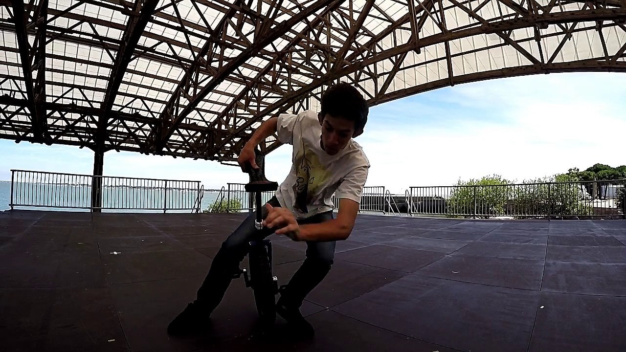 Unicycle Street / Flat July 2017