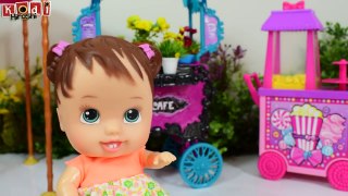 5 COISAS QUE TODA CRIANÇA FAZ NO MERCADINHO DE COMIDINHAS DAS MINI BONECAS PLAY TOYS