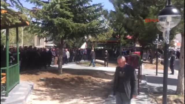 Kayseri Trafik Kazasında Hayatlarını Kaybeden Aynı Aileden 6 Kişi Toprağa Verildi