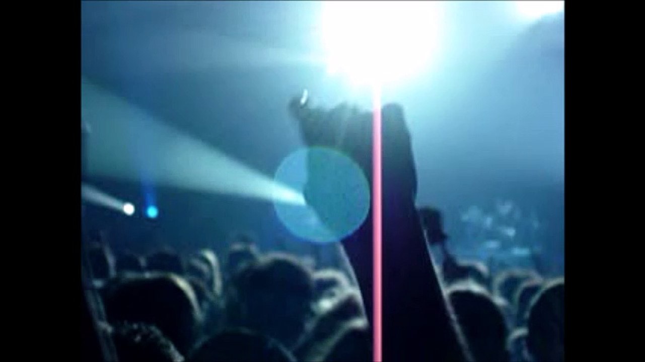 Muse - Showbiz, Lyon Halle Tony Garnier, 11/10/2003