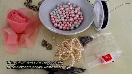 How To Make A Stylish Pretty Necklace - DIY Style Tutorial - Guidecentral