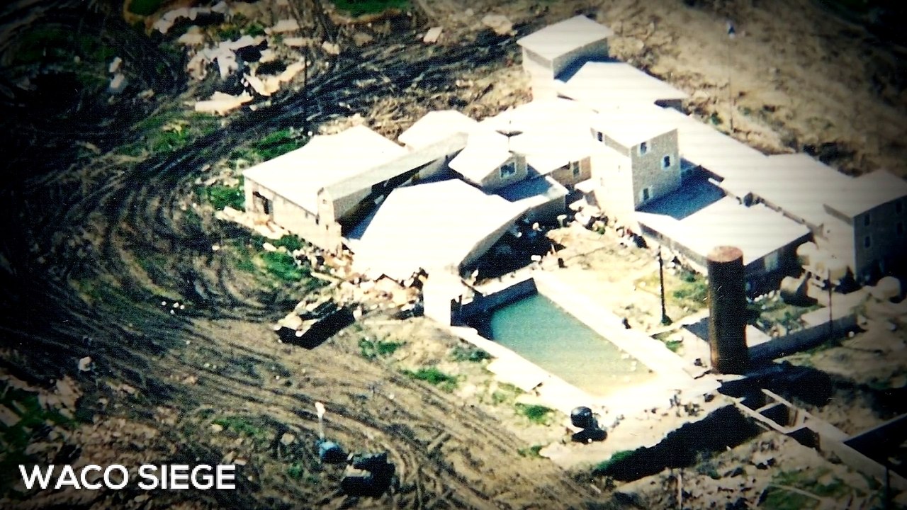 [MP4 1080p] 10 Shocking Moments Caught On Live TV