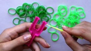 Браслет Рыбий хвост наизнанку на рогатке из резинок Rainbow Loom