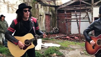 Zen Circus, una versione di 'Catene' #NoFilter per Rockol - VIDEO
