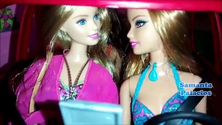 Barbie y sus Amigas: Un Dia en la Playa! / Barbie and Her Friends: A Day in the Beach!
