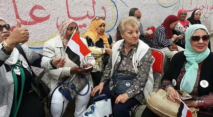 بالرقص وزغاريد في لجان مصر الجديدة