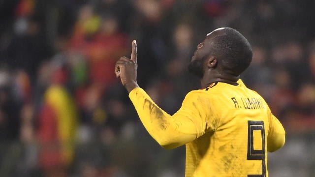 Martinez hails 'mature' two-goal Lukaku