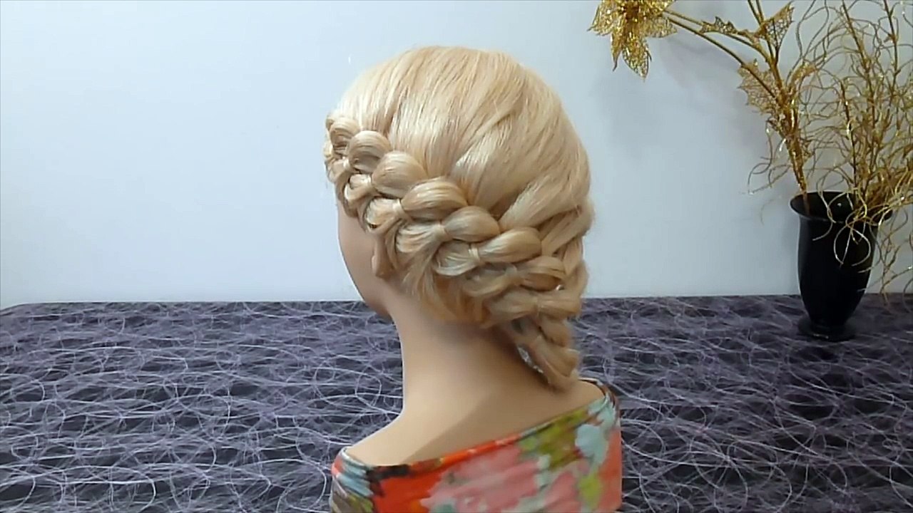Косичка из 4 прядей.Причёски для средних, длинных волос.Плетение волос/косичек вокруг головы