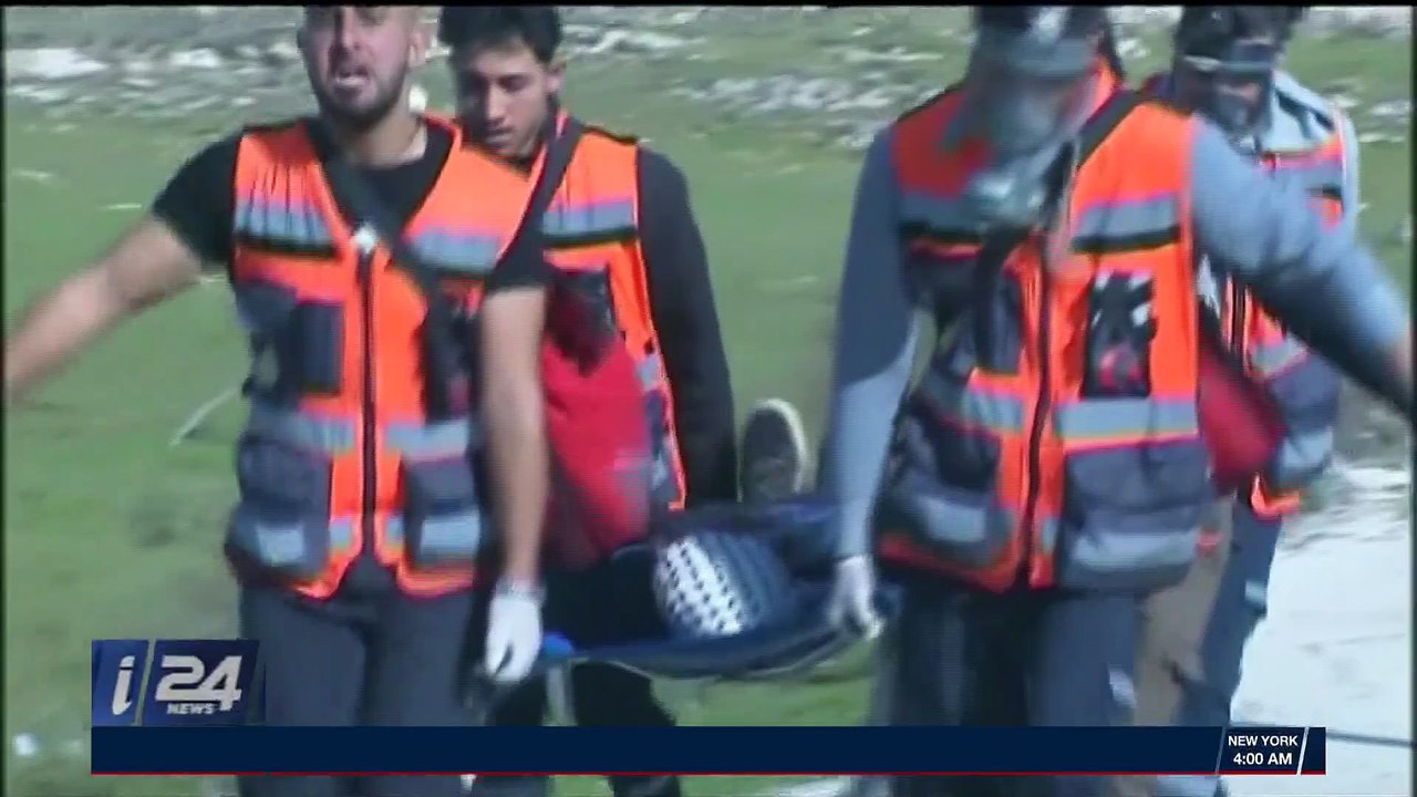 i24NEWS DESK | Gaza: IDF attacks two Hamas observation posts | Wednesday, March 28th 2018