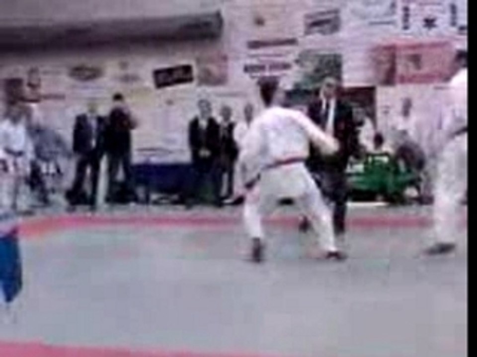 championnat loire karaté 2eme combat  vs yazid achour