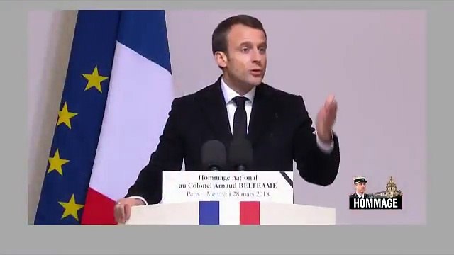 Hommage à Arnaud Beltrame: Regardez Emmanuel Macron qui s'adresse à la jeunesse: L'absolu est là devant nous, mais il n'est pas dans les rangs fanatiques