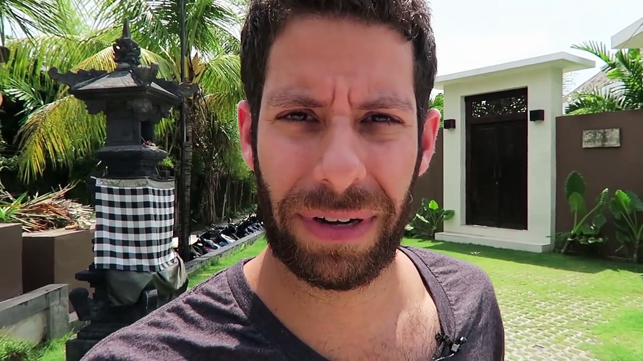 Weird Hypnosis Trick To Install Confidence