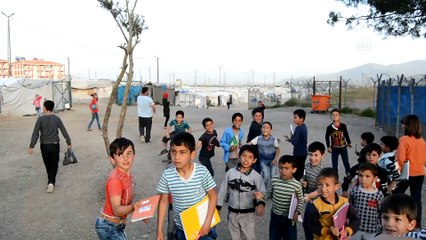 Suriyeli öğretmen Erdoğan sevgisini tuvaline yansıttı - GAZİANTEP
