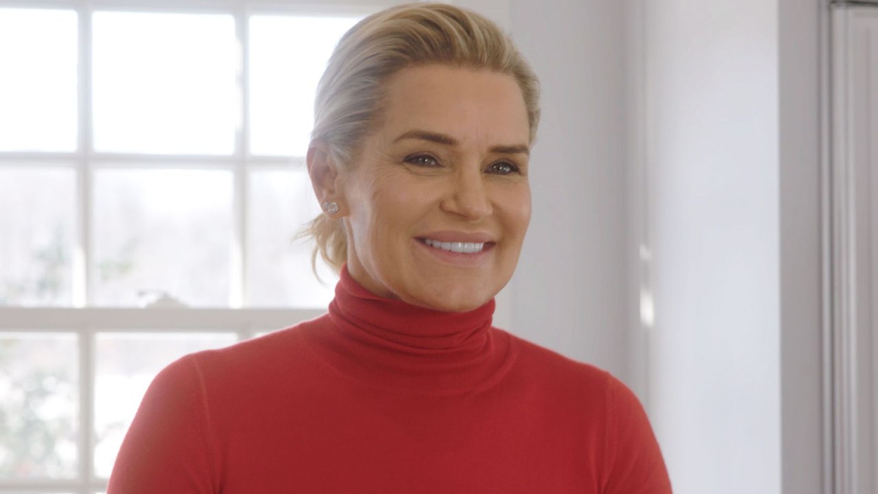 Everything Yolanda Hadid Eats In a Day