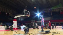 Toyota engineers unveil basketball playing robot