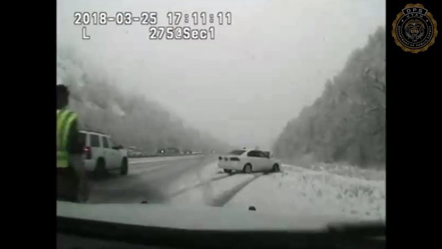 Policier en intervention heurté par une voiture (Utah)