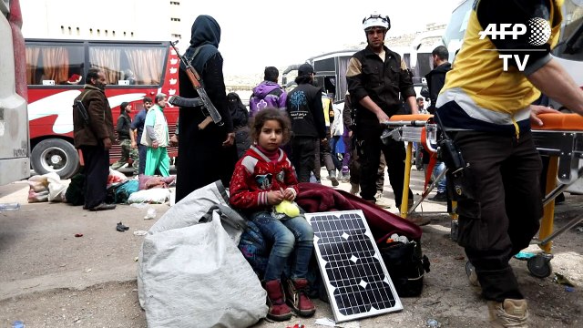 Arrivée de nouveaux déplacés de la Ghouta au nord de la Syrie