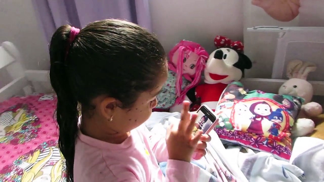 SARAH PEGOU CATAPORA COM A BABY ALIVE
