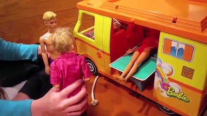 Barbie & Ricky's YMCA Visit Turns Into a Hilarious Disaster 😱