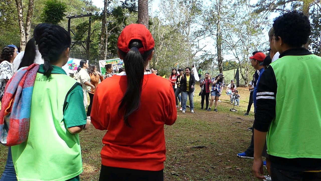 Moms versus Dads/ Dads Accepted the Challenge of Competing Against Moms