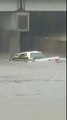 2 pompiers sauvent un automobiliste pris au piège des inondations !