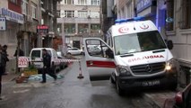 Fatih’te 4'üncü kattan atlayan kişi hayatını kaybetti