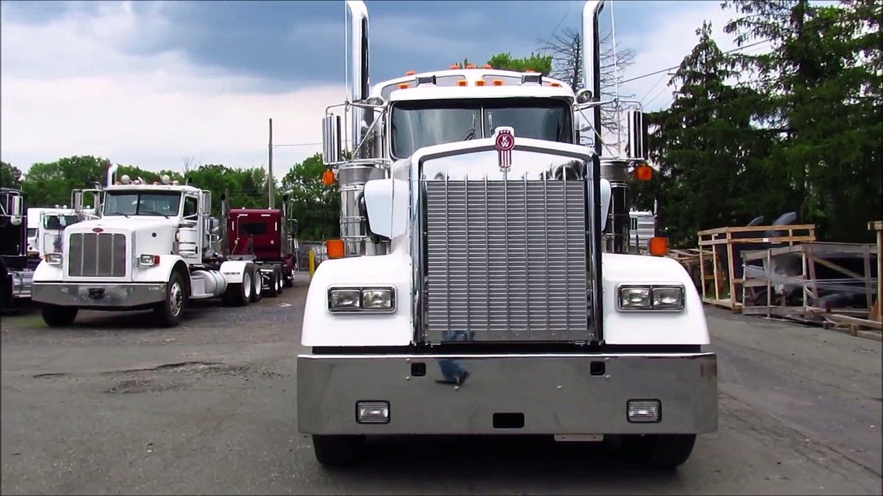 2017 Kenworth W900 Studio Sleepers Trucks for Sale from Coopersburg & Liberty Kenworth