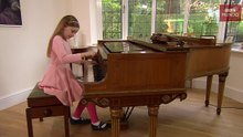 Menina de 12 anos está a impressionar o mundo inteiro! Ela já é chamada de "Pequena Mozart"!