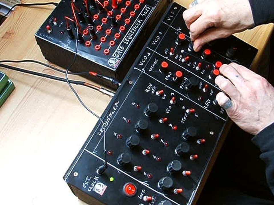 SEQUENCER 2