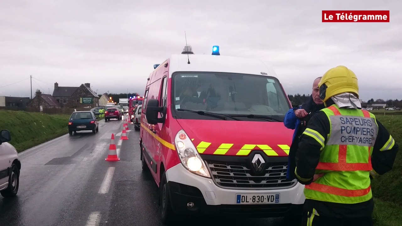 Ploulec'h (22). Circulation alternée près du rond-point du Yaudet après un accident