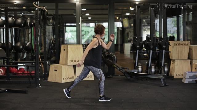 Gym spécial fessiers : les fentes alternées