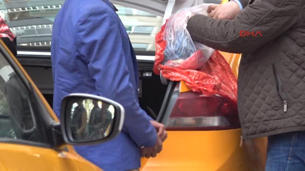 Konya'da 2 Takside Kaçak 10 Afgan Yakalandı