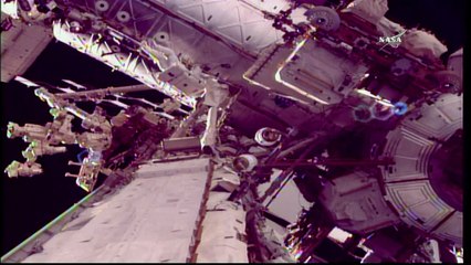 Astronauts take part in spectacular spacewalk on the ISS