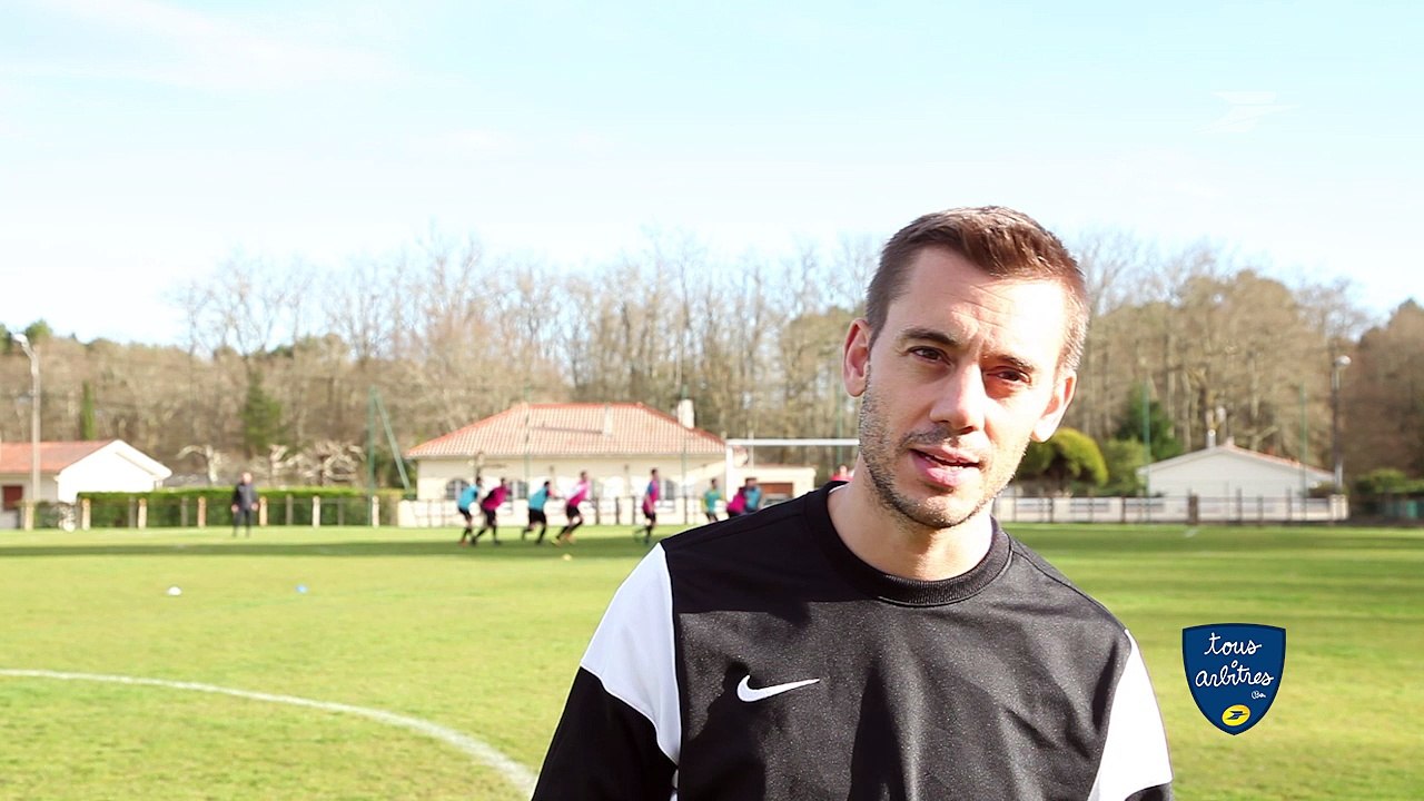Clement Turpin, arbitre international francais, selectionné par la FIFA pour la Coupe du monde