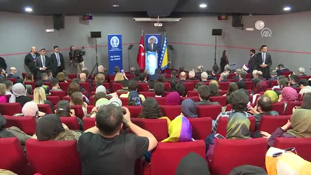 Bosna Hersek Bakanlar Konseyi Başkanı Denis Zvizdic