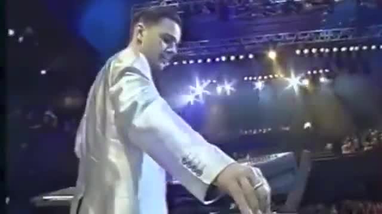Laurent Garnier live with the orchestra.