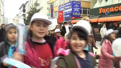 Binlerce kitap, ihtiyaç sahibi öğrenciler için yola çıkarıldı