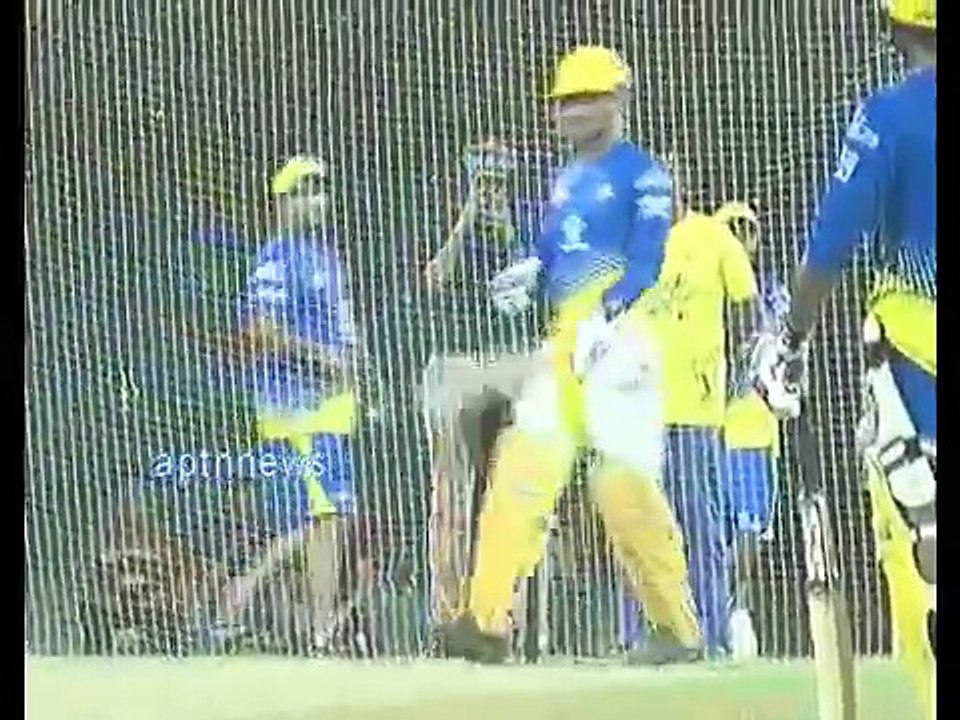 CHENNAI SUPER KINGS PRACTICE_DHONI   VS DWYNE BRAVO