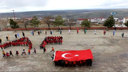 Minik yüreklerden Mehmetçiğe destek