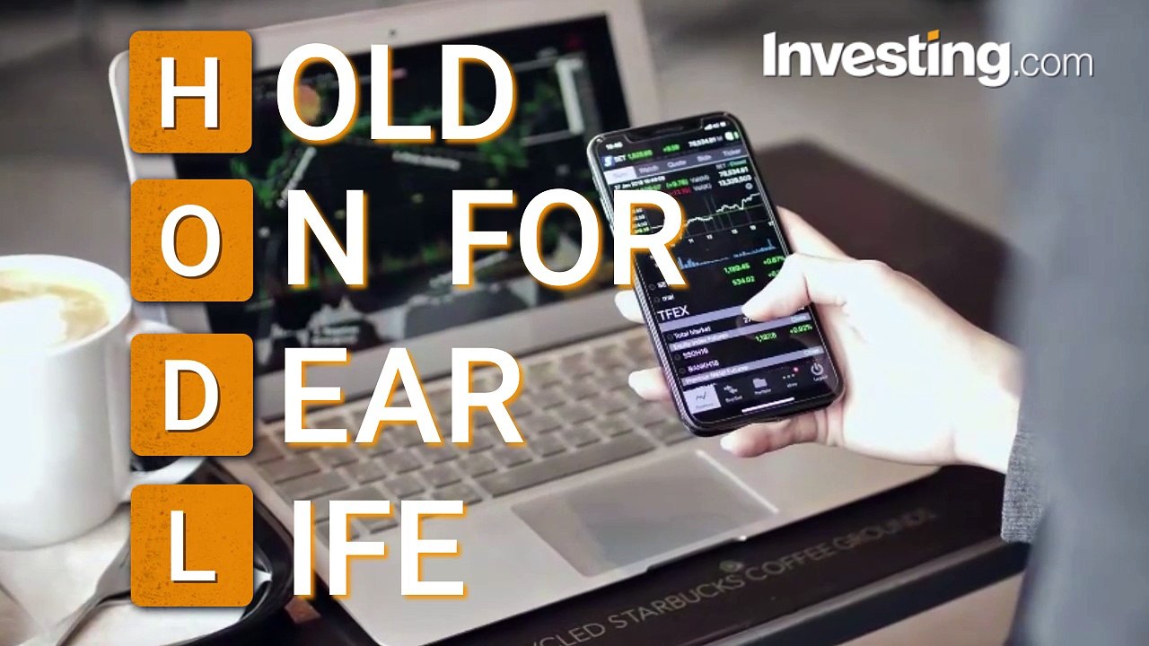 Wall Street Bitcoin Bull Says Buy And HODL Despite Slump