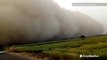 Massive sandstorm barrels through Egypt's Qena region