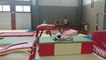Les petites 5/6ans s'amusent en découvrant les saltos (Ecole de Gym)
