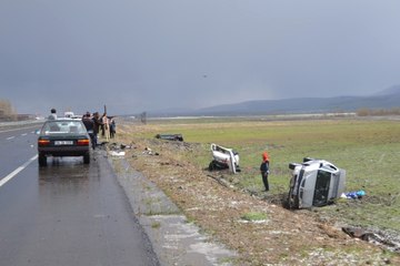 Ağrı - Erzurum Karayolunda 4 Araç Peş Peşe Şarampole Uçtu: 7 Yaralı