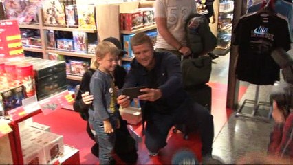 Paris Hilton İstanbul’dan geçti