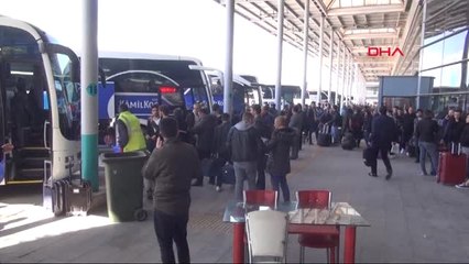 Kütahya Otogarda Tahliye Kararı Verilen Kafede, Benzinli ve Bıçaklı Eylem