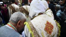 الكاثوليك يحتفلون بعيد الفصح في كنيسة القيامة في القدس