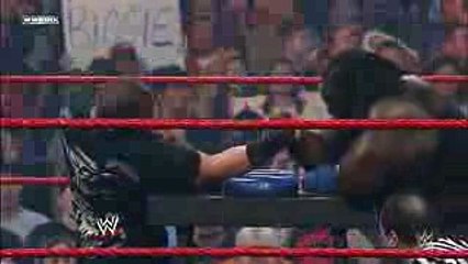 John_Cena_vs._Mark_Henry_-_Arm_Wrestling_Contest__Raw,_Feb._4,_2008